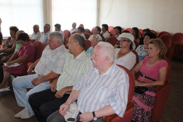 Виктор Красноруцкий провел встречу с ветеранским активом